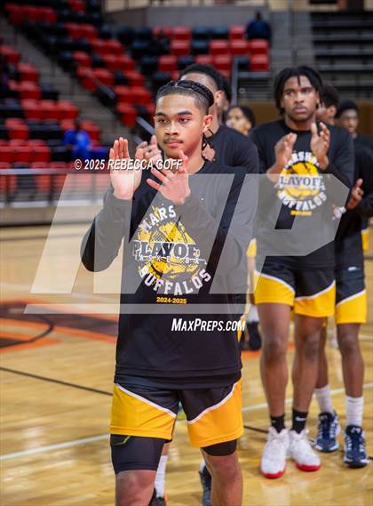 Thumbnail 1 in Fort Bend Marshall vs. Port Arthur Memorial (UIL 5A DII Regional Finals Playoff) photogallery.