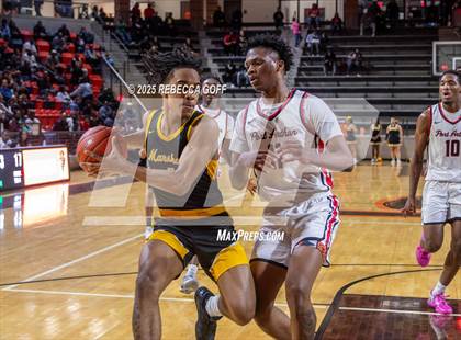 Thumbnail 2 in Fort Bend Marshall vs. Port Arthur Memorial (UIL 5A DII Regional Finals Playoff) photogallery.