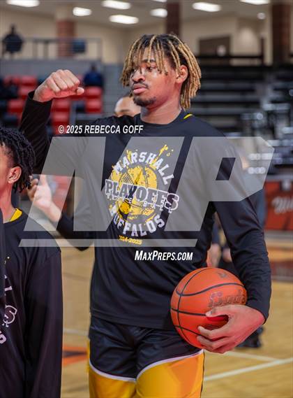 Thumbnail 3 in Fort Bend Marshall vs. Port Arthur Memorial (UIL 5A DII Regional Finals Playoff) photogallery.