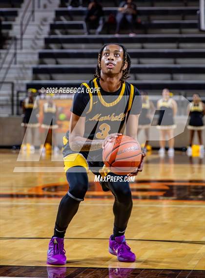 Thumbnail 1 in Fort Bend Marshall vs. Port Arthur Memorial (UIL 5A DII Regional Finals Playoff) photogallery.