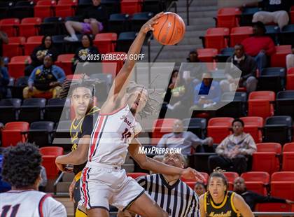 Thumbnail 1 in Fort Bend Marshall vs. Port Arthur Memorial (UIL 5A DII Regional Finals Playoff) photogallery.