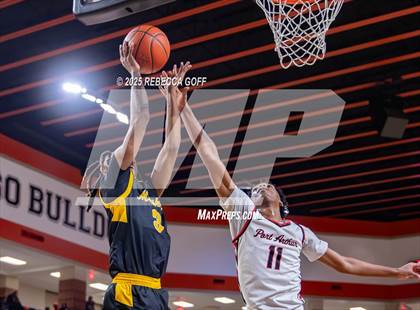Thumbnail 2 in Fort Bend Marshall vs. Port Arthur Memorial (UIL 5A DII Regional Finals Playoff) photogallery.