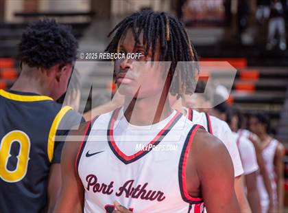 Thumbnail 3 in Fort Bend Marshall vs. Port Arthur Memorial (UIL 5A DII Regional Finals Playoff) photogallery.