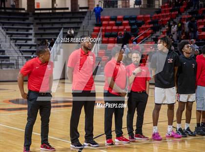 Thumbnail 2 in Fort Bend Marshall vs. Port Arthur Memorial (UIL 5A DII Regional Finals Playoff) photogallery.