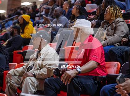 Thumbnail 3 in Fort Bend Marshall vs. Port Arthur Memorial (UIL 5A DII Regional Finals Playoff) photogallery.