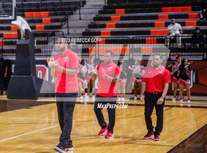 Thumbnail 1 in Fort Bend Marshall vs. Port Arthur Memorial (UIL 5A DII Regional Finals Playoff) photogallery.