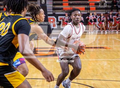 Thumbnail 1 in Fort Bend Marshall vs. Port Arthur Memorial (UIL 5A DII Regional Finals Playoff) photogallery.
