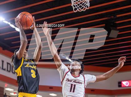 Thumbnail 1 in Fort Bend Marshall vs. Port Arthur Memorial (UIL 5A DII Regional Finals Playoff) photogallery.