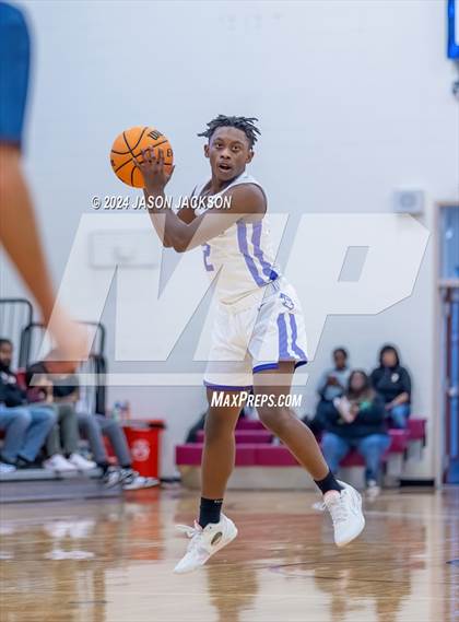 Thumbnail 2 in Chatham Charter vs. Chatham HomeSchool photogallery.