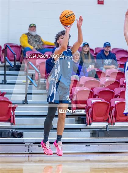 Thumbnail 2 in Chatham Charter vs. Chatham HomeSchool photogallery.