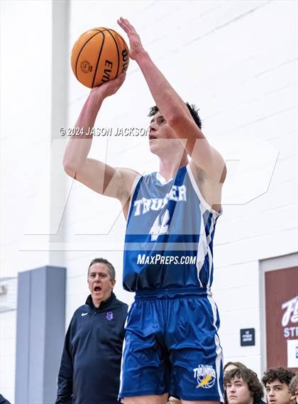 Thumbnail 2 in Chatham Charter vs. Chatham HomeSchool photogallery.