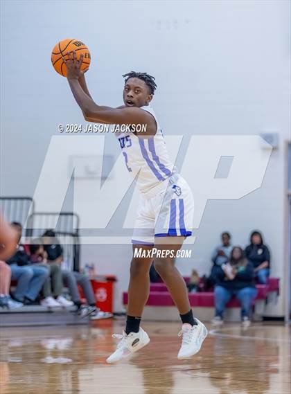 Thumbnail 3 in Chatham Charter vs. Chatham HomeSchool photogallery.