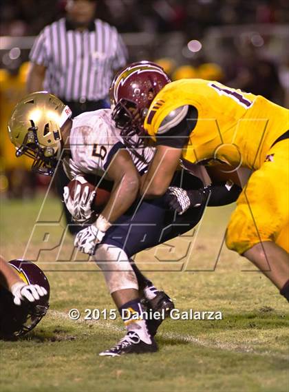 Thumbnail 1 in St. Thomas Aquinas vs. Hallandale photogallery.