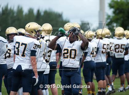 Thumbnail 1 in St. Thomas Aquinas vs. Hallandale photogallery.