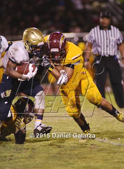 Thumbnail 2 in St. Thomas Aquinas vs. Hallandale photogallery.