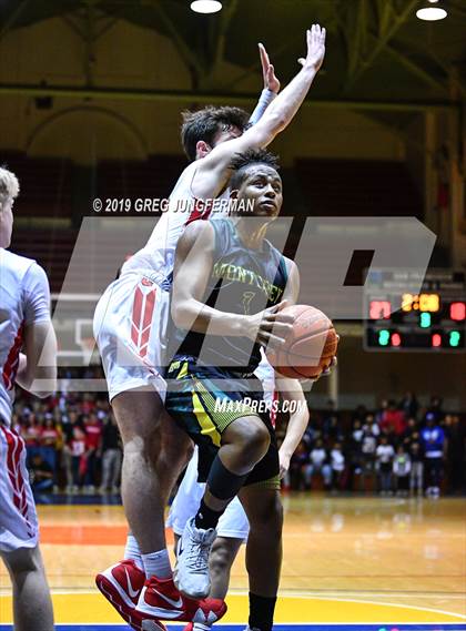 Thumbnail 2 in Monterey @ University (CIF NorCal D3 Regional Final) photogallery.