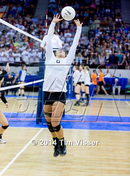 Thumbnail 3 in Eaton vs. Valley (CHSAA State 3A Final) photogallery.