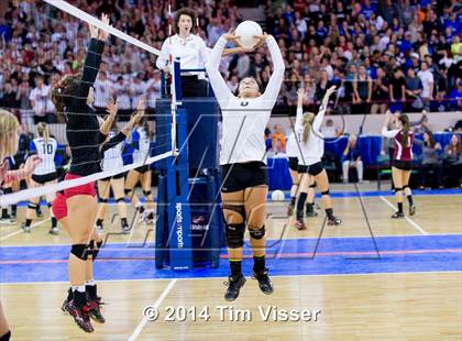 Thumbnail 3 in Eaton vs. Valley (CHSAA State 3A Final) photogallery.