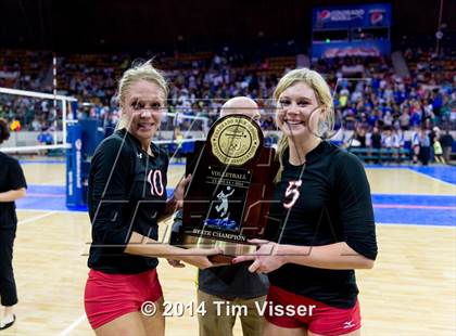 Thumbnail 1 in Eaton vs. Valley (CHSAA State 3A Final) photogallery.
