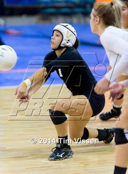 Thumbnail 3 in Eaton vs. Valley (CHSAA State 3A Final) photogallery.