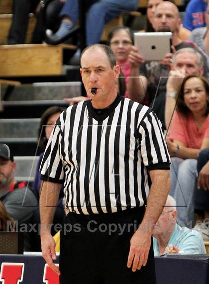 Thumbnail 3 in Carondelet vs. Clayton Valley (CIF NCS D2 Final) photogallery.