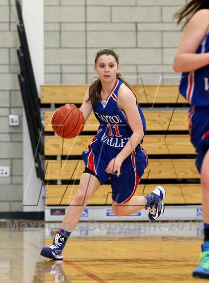 Thumbnail 1 in Carondelet vs. Clayton Valley (CIF NCS D2 Final) photogallery.