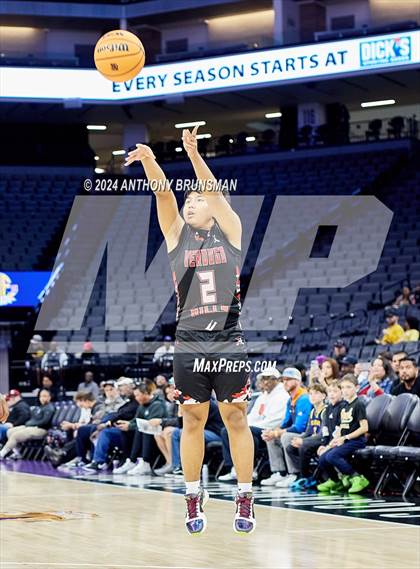 Thumbnail 2 in Verdugo Hills vs Athenian (CIF State D5 Final) photogallery.