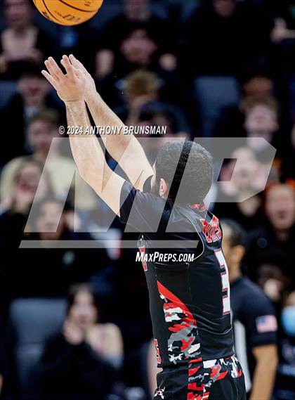 Thumbnail 3 in Verdugo Hills vs Athenian (CIF State D5 Final) photogallery.