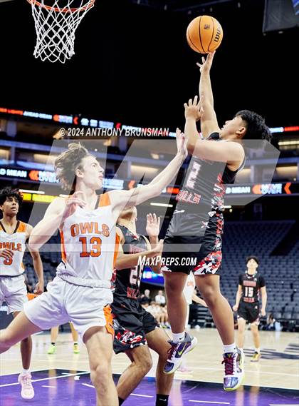 Thumbnail 2 in Verdugo Hills vs Athenian (CIF State D5 Final) photogallery.