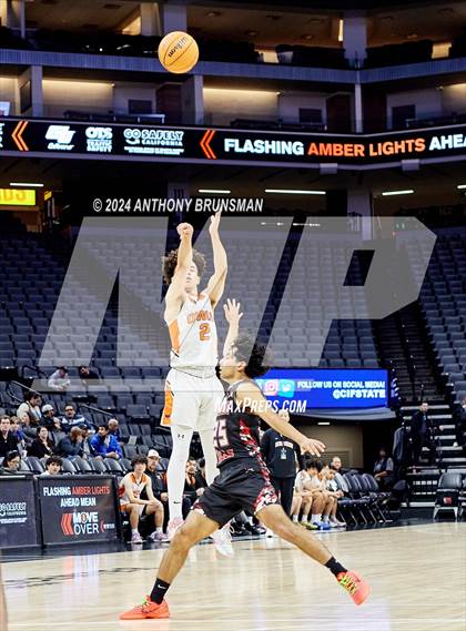 Thumbnail 1 in Verdugo Hills vs Athenian (CIF State D5 Final) photogallery.