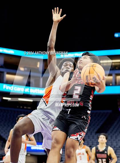 Thumbnail 2 in Verdugo Hills vs Athenian (CIF State D5 Final) photogallery.