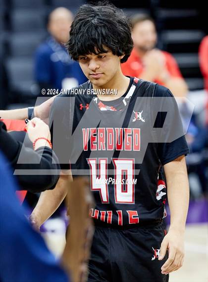 Thumbnail 3 in Verdugo Hills vs Athenian (CIF State D5 Final) photogallery.