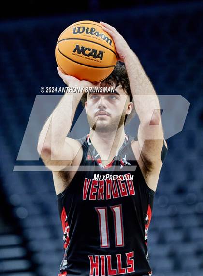 Thumbnail 1 in Verdugo Hills vs Athenian (CIF State D5 Final) photogallery.