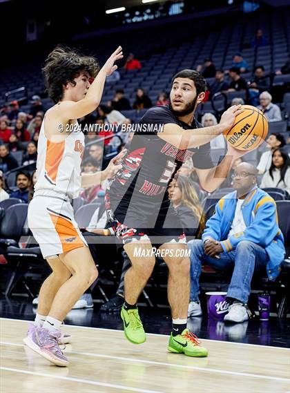 Thumbnail 2 in Verdugo Hills vs Athenian (CIF State D5 Final) photogallery.
