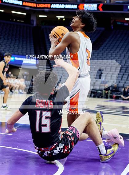 Thumbnail 1 in Verdugo Hills vs Athenian (CIF State D5 Final) photogallery.