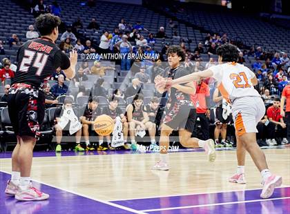 Thumbnail 2 in Verdugo Hills vs Athenian (CIF State D5 Final) photogallery.