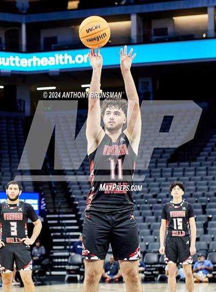 Thumbnail 3 in Verdugo Hills vs Athenian (CIF State D5 Final) photogallery.