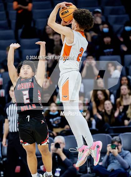 Thumbnail 3 in Verdugo Hills vs Athenian (CIF State D5 Final) photogallery.