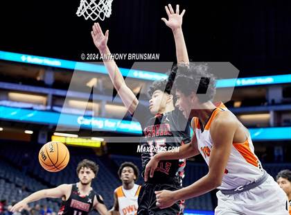 Thumbnail 2 in Verdugo Hills vs Athenian (CIF State D5 Final) photogallery.
