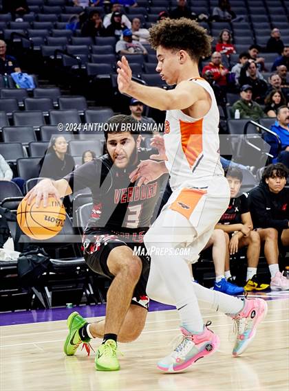 Thumbnail 2 in Verdugo Hills vs Athenian (CIF State D5 Final) photogallery.