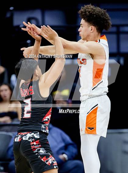 Thumbnail 1 in Verdugo Hills vs Athenian (CIF State D5 Final) photogallery.