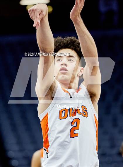 Thumbnail 2 in Verdugo Hills vs Athenian (CIF State D5 Final) photogallery.