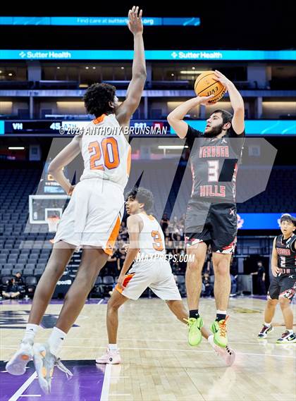 Thumbnail 2 in Verdugo Hills vs Athenian (CIF State D5 Final) photogallery.