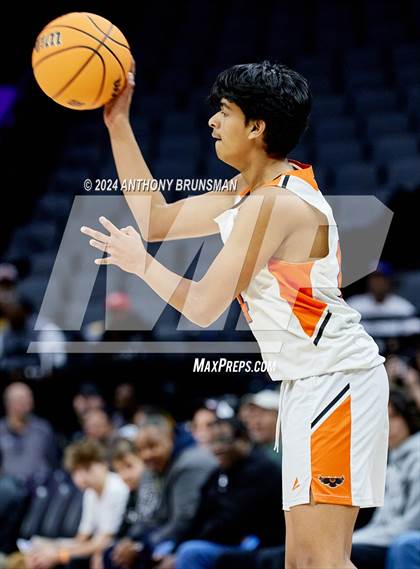 Thumbnail 1 in Verdugo Hills vs Athenian (CIF State D5 Final) photogallery.