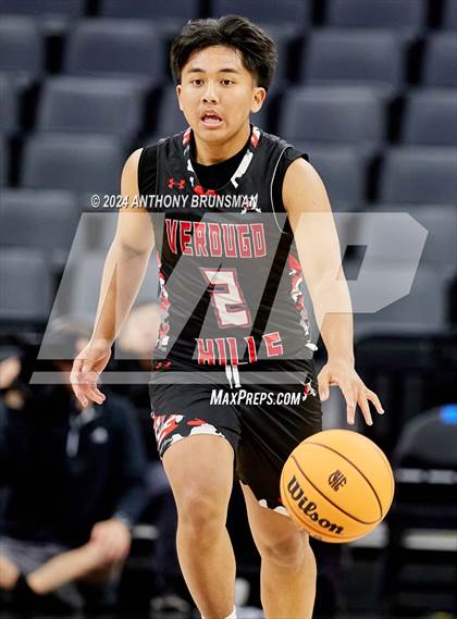 Thumbnail 3 in Verdugo Hills vs Athenian (CIF State D5 Final) photogallery.