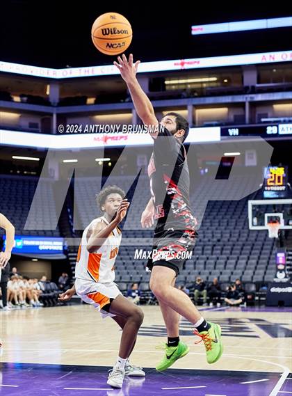 Thumbnail 2 in Verdugo Hills vs Athenian (CIF State D5 Final) photogallery.