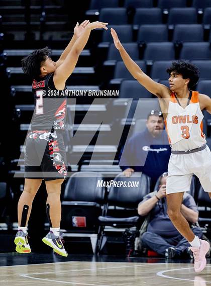Thumbnail 2 in Verdugo Hills vs Athenian (CIF State D5 Final) photogallery.