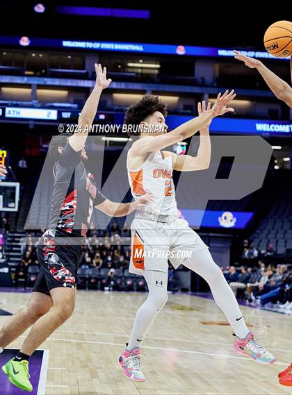 Thumbnail 1 in Verdugo Hills vs Athenian (CIF State D5 Final) photogallery.