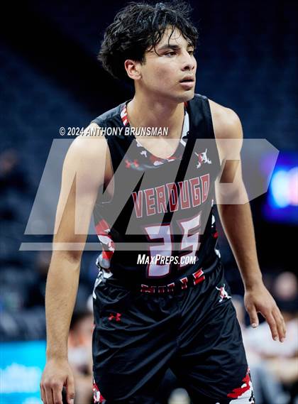 Thumbnail 3 in Verdugo Hills vs Athenian (CIF State D5 Final) photogallery.