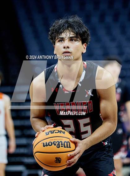 Thumbnail 2 in Verdugo Hills vs Athenian (CIF State D5 Final) photogallery.